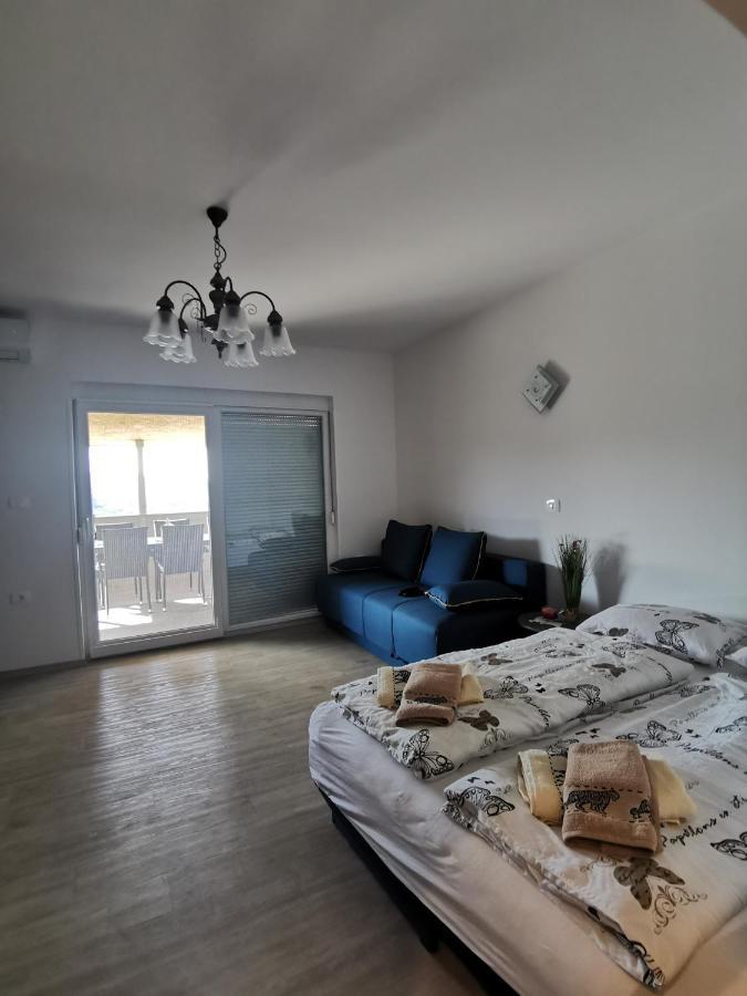 Apartmaji Vila Antonia 波尔托罗 客房 照片