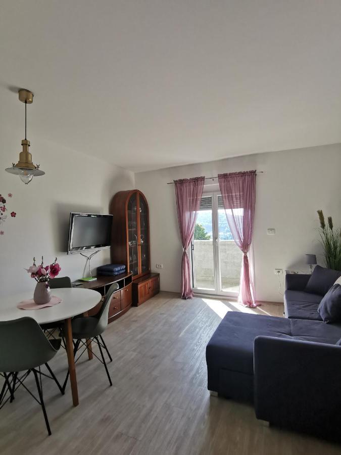 Apartmaji Vila Antonia 波尔托罗 客房 照片